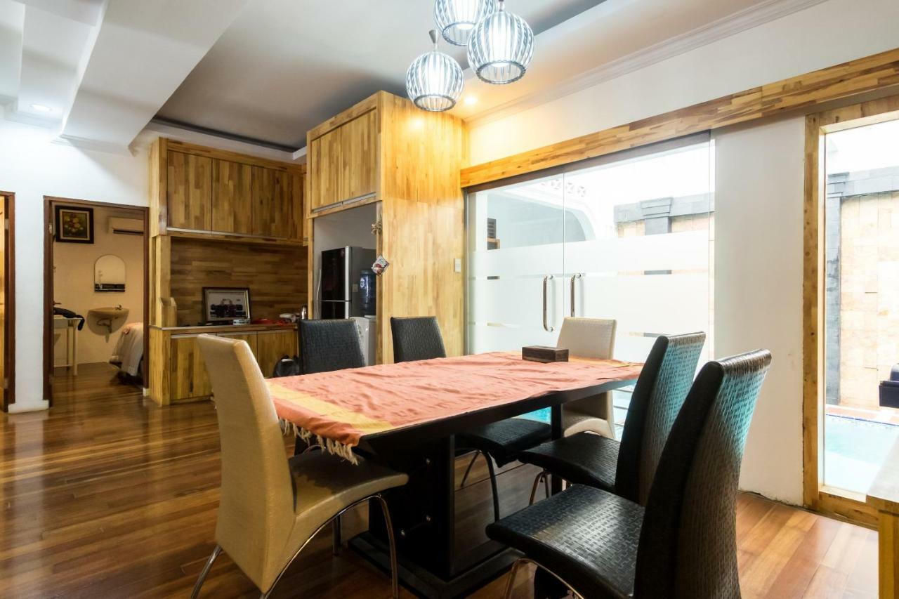 Oyo 619 Naufal Guest House Syariah メダン エクステリア 写真