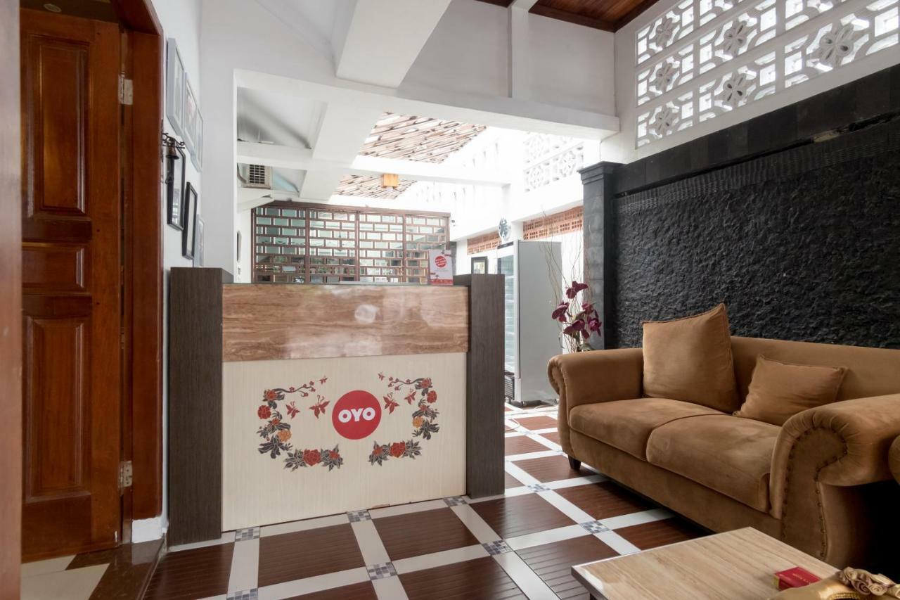 Oyo 619 Naufal Guest House Syariah メダン エクステリア 写真