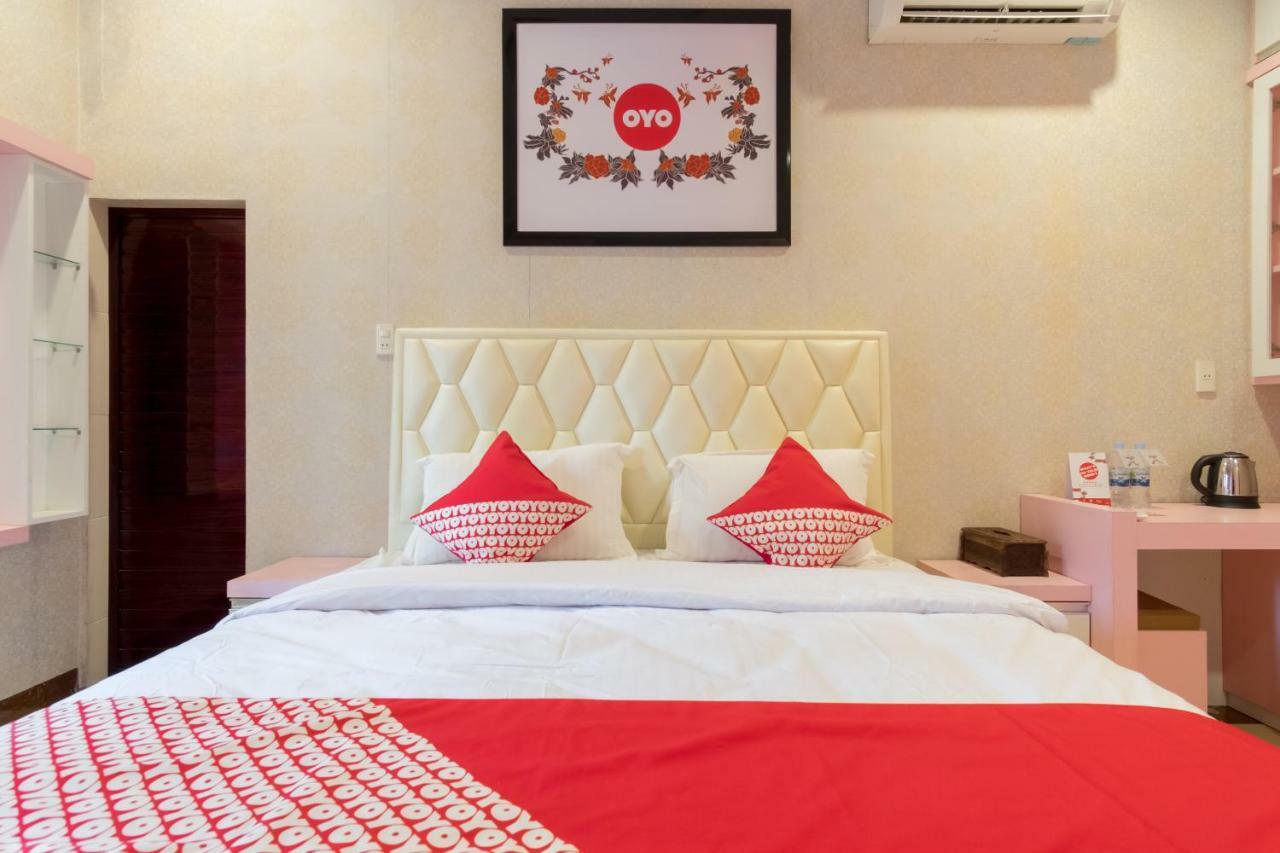 Oyo 619 Naufal Guest House Syariah メダン エクステリア 写真