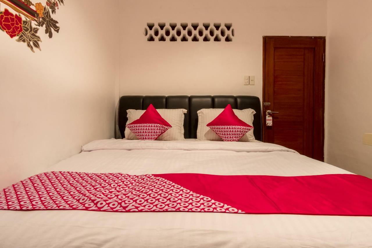 Oyo 619 Naufal Guest House Syariah メダン エクステリア 写真
